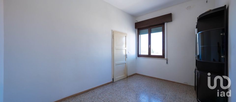 House 4 rooms of 121 m² in Argenta (44010)