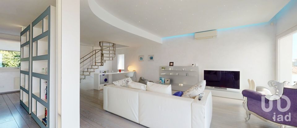 Townhouse 17 rooms of 326 m² in Pietra Ligure (17027)