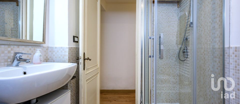 Appartamento 8 locali di 140 m² a Genova (16122)