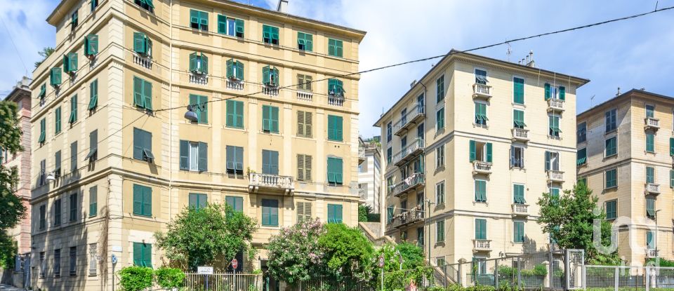 Appartamento 8 locali di 140 m² a Genova (16122)