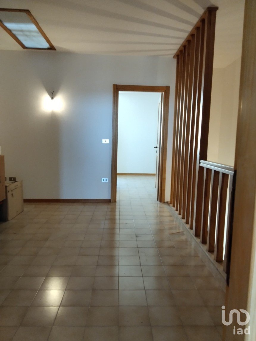 Apartment 0 rooms of 110 m² in San Costanzo (61039)
