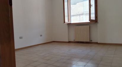Appartamento 0 locali di 110 m² a San Costanzo (61039)