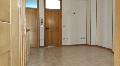 Appartamento 0 locali di 110 m² a San Costanzo (61039)