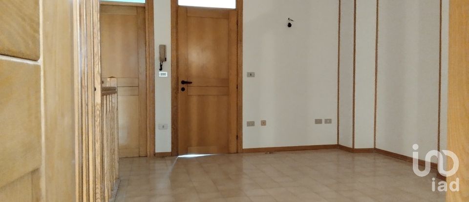 Apartment 0 rooms of 110 m² in San Costanzo (61039)
