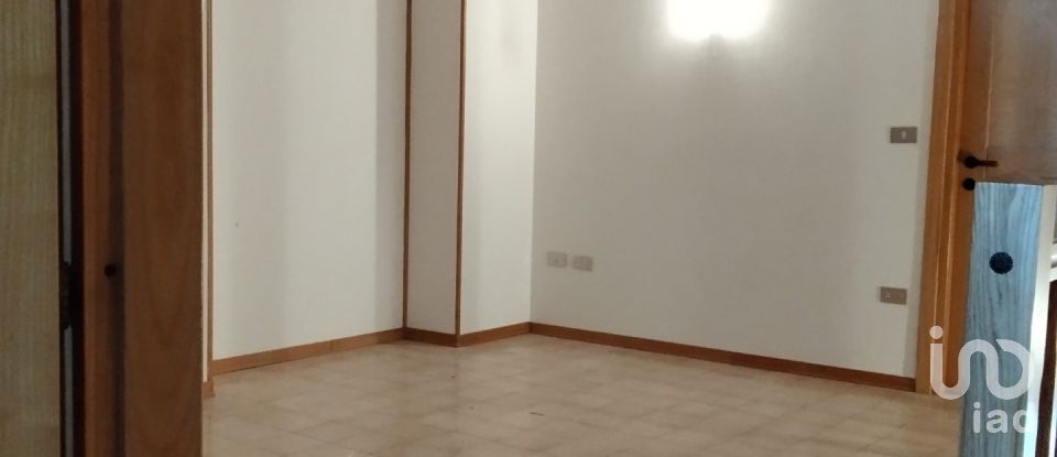 Apartment 0 rooms of 110 m² in San Costanzo (61039)