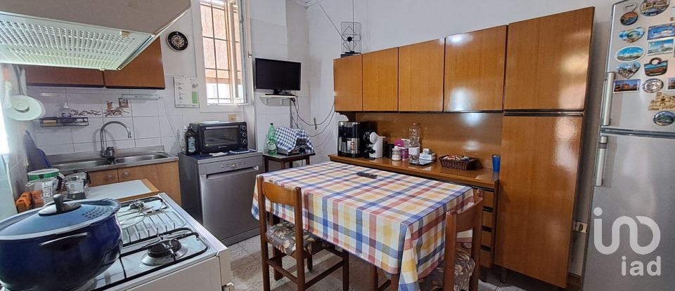 Casa indipendente / Villa 12 locali di 300 m² in Crespino (45030)