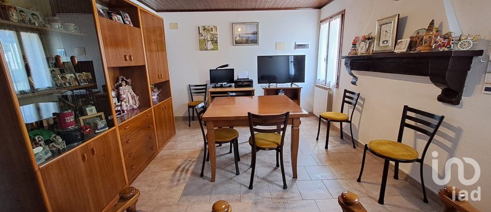 Casa indipendente / Villa 12 locali di 300 m² in Crespino (45030)