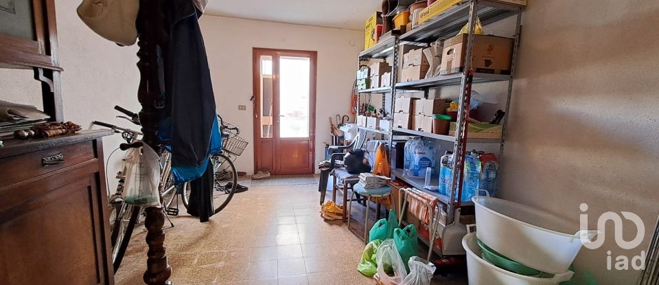 Casa indipendente / Villa 12 locali di 300 m² in Crespino (45030)