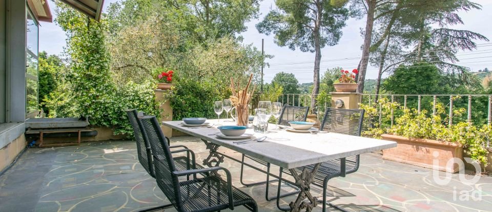 Casale 5 locali di 254 m² in Manciano (58014)