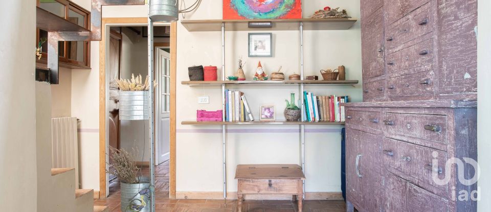 Casale 5 locali di 254 m² in Manciano (58014)