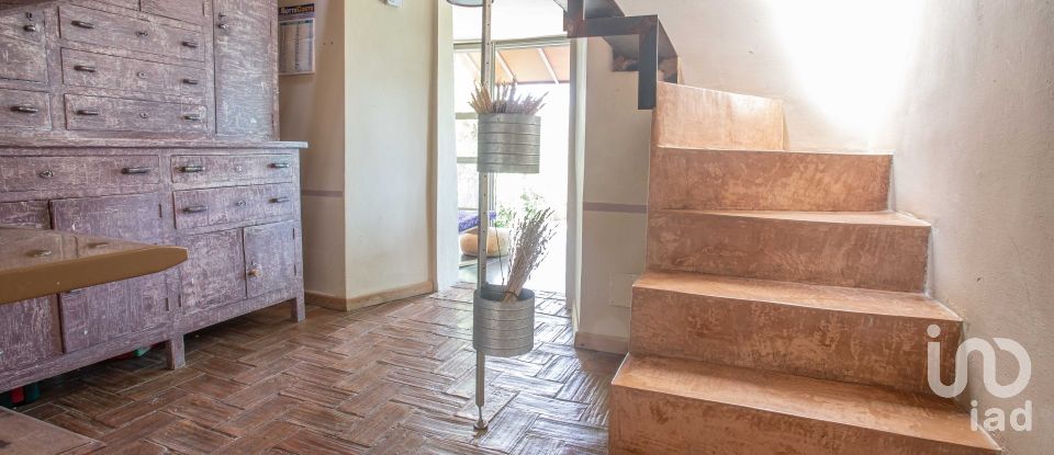 Casale 5 locali di 254 m² in Manciano (58014)
