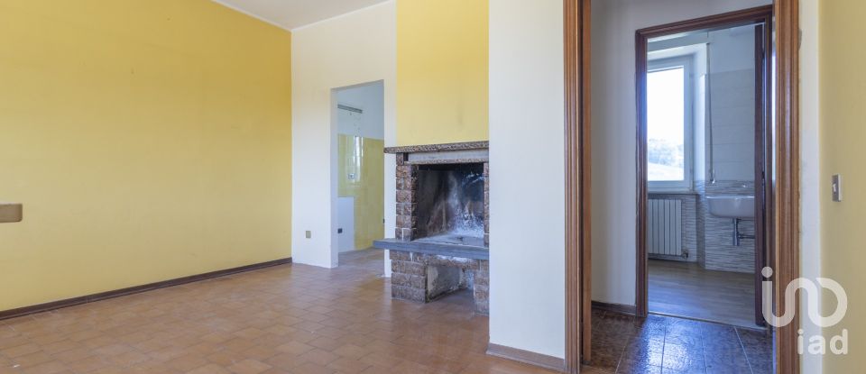 Townhouse 7 rooms of 154 m² in Offagna (60020)