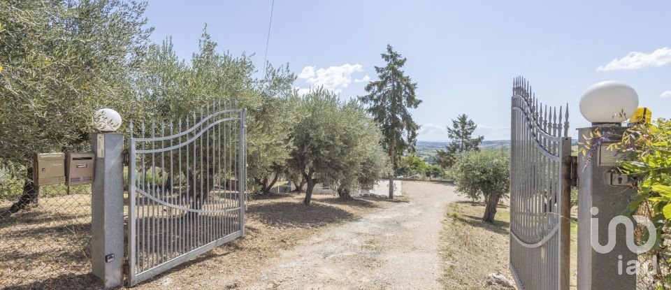 Townhouse 7 rooms of 154 m² in Offagna (60020)