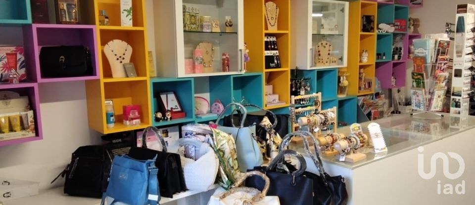 Attività locali di 39 m² in Monterado (60012)