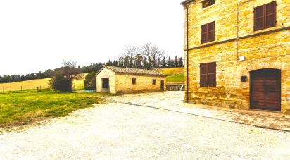 Abitazione 15 locali di 420 m² in Treia (62010)