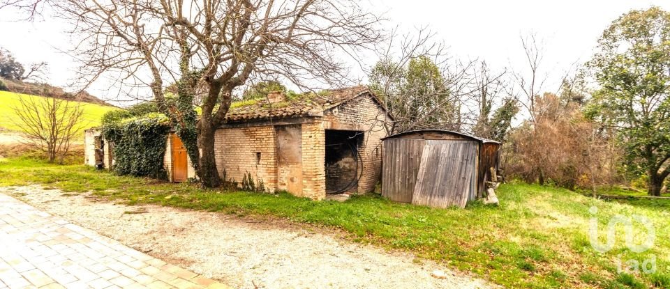 Abitazione 15 locali di 420 m² in Treia (62010)