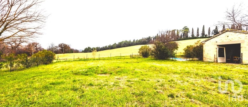 Abitazione 15 locali di 420 m² in Treia (62010)