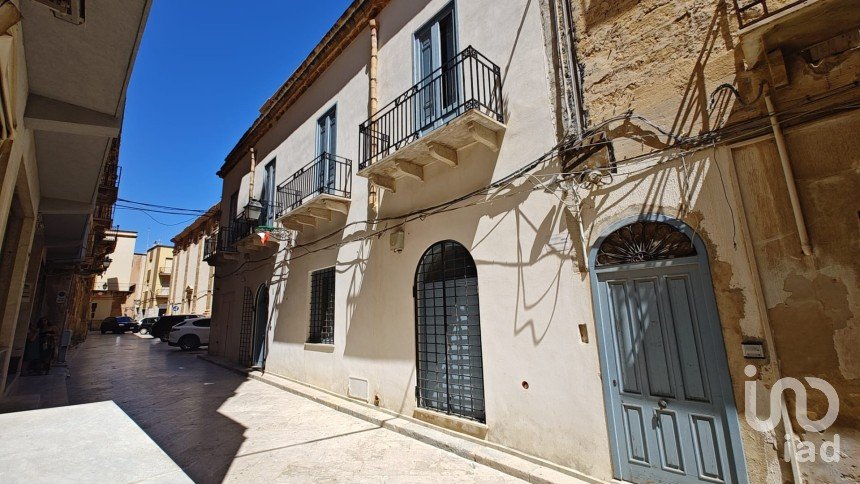 Block of flats in Marsala (91025) of 200 m²