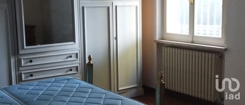 Casale 10 locali di 300 m² in Civitanova Marche (62012)