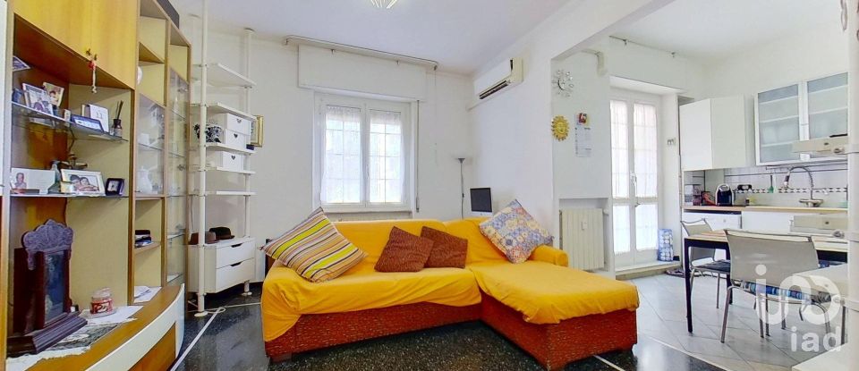 Three-room apartment of 100 m² in Genova (16157)
