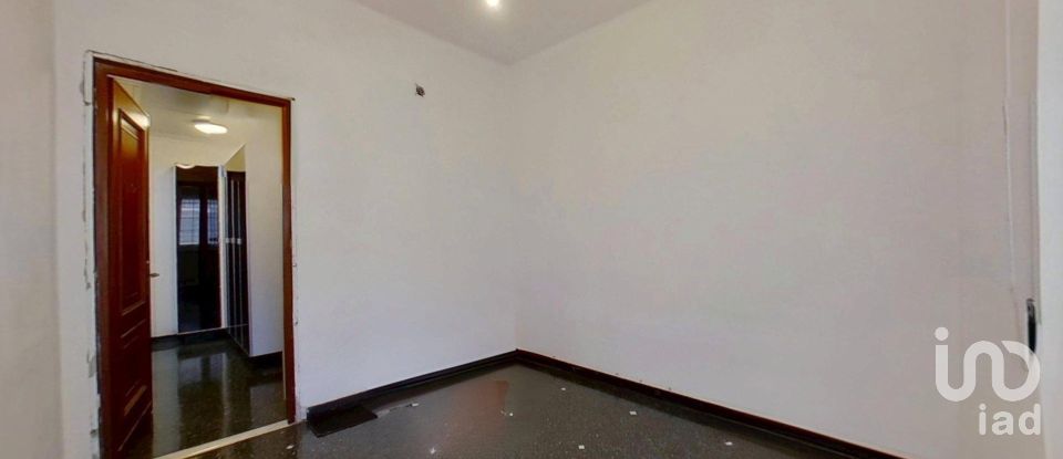 Three-room apartment of 100 m² in Genova (16157)