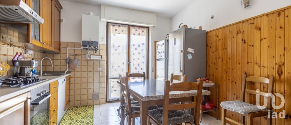 Appartamento 5 locali di 118 m² a Serra San Quirico (60048)