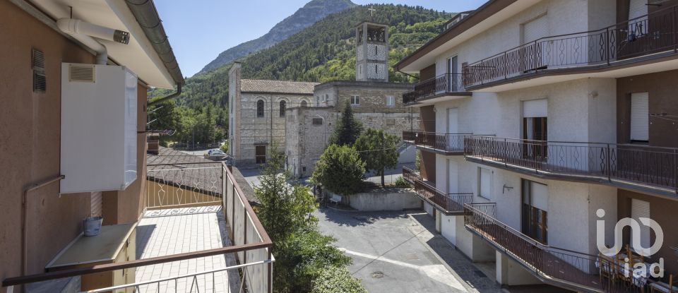 Appartamento 5 locali di 118 m² a Serra San Quirico (60048)