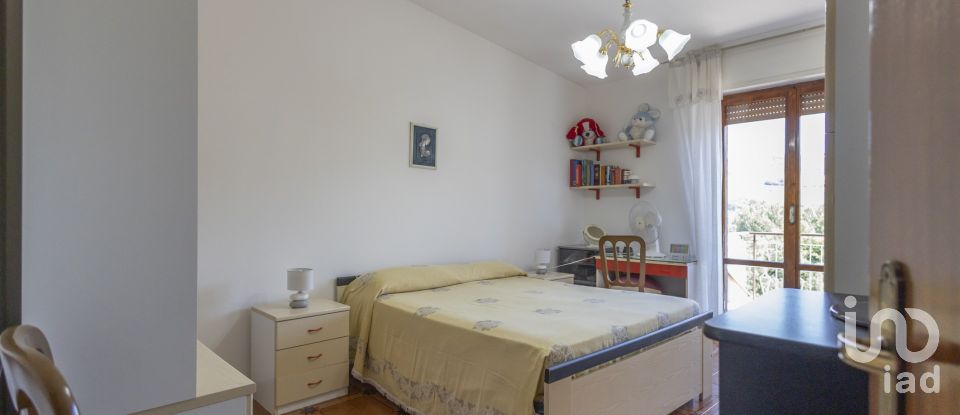 Appartamento 5 locali di 118 m² a Serra San Quirico (60048)