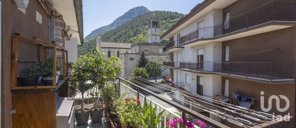 Appartamento 5 locali di 118 m² a Serra San Quirico (60048)