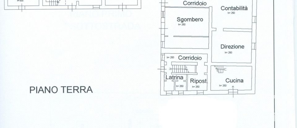 Villa storica 20 locali di 1.560 m² in Urbino (61029)