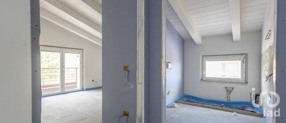 Loft 5 locali di 130 m² a Potenza Picena (62018)