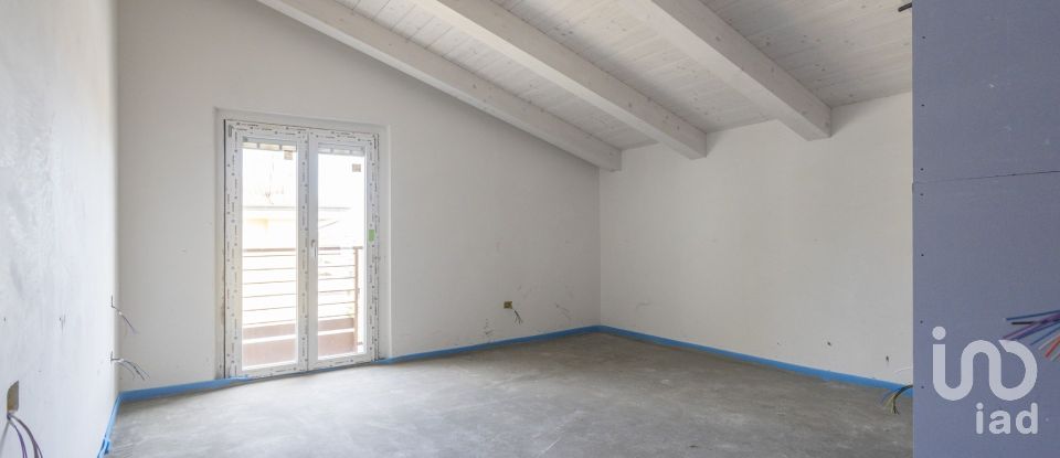 Loft 5 locali di 130 m² a Potenza Picena (62018)