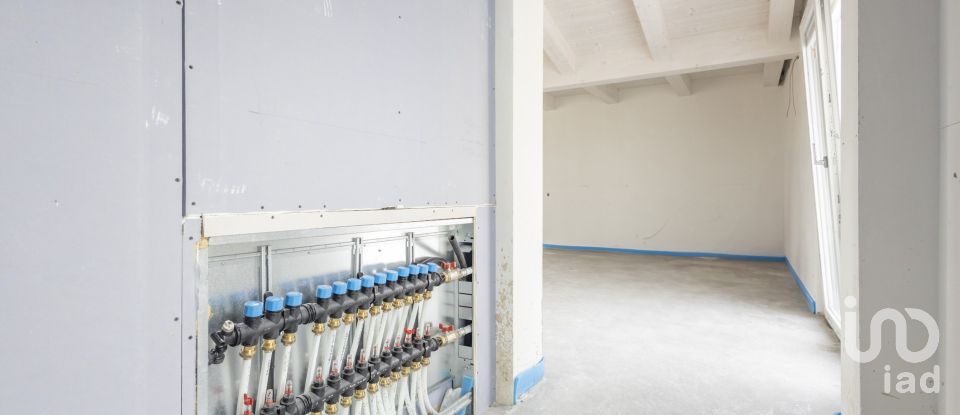 Loft 5 locali di 130 m² a Potenza Picena (62018)