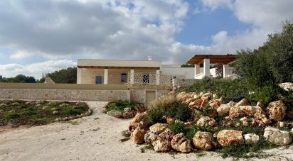 Casale 12 locali di 203 m² in Ceglie Messapica (72013)