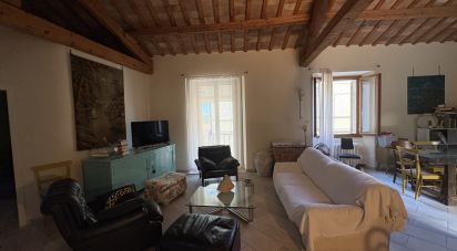 Casa indipendente / Villa 7 locali di 200 m² in Sant'Ippolito (61040)