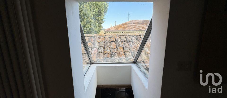 House 7 rooms of 200 m² in Sant'Ippolito (61040)