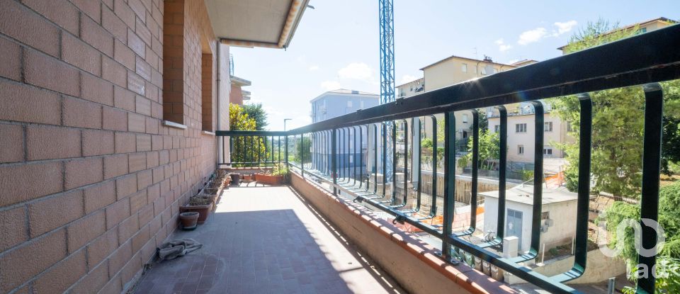 Trilocale di 75 m² a Macerata (62100)