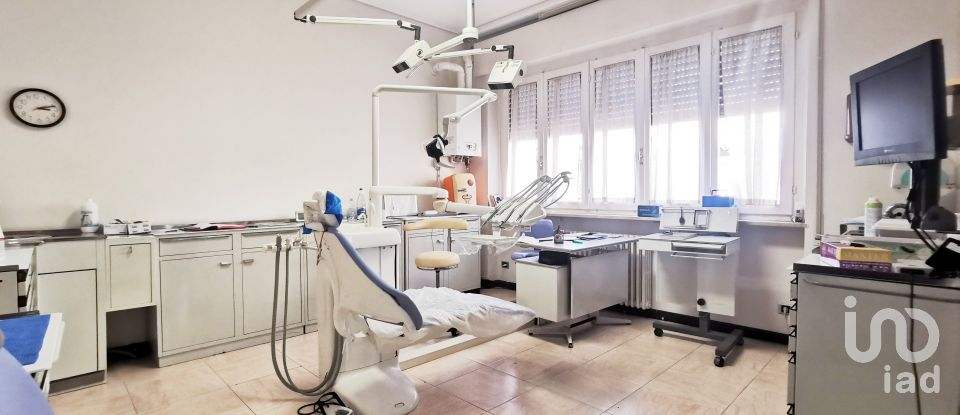 Workshop of 70 m² in Castiglione delle Stiviere (46043)