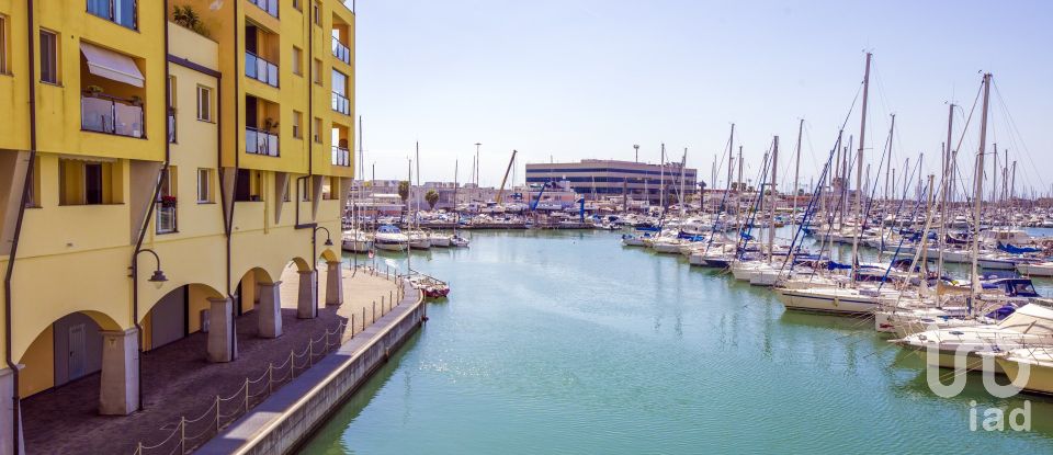 Trilocale di 60 m² a Genova (16159)