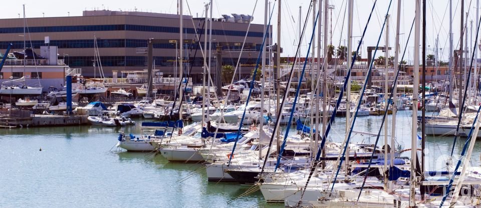 Trilocale di 60 m² a Genova (16159)