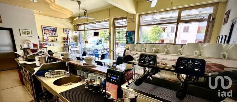 Retail property of 59 m² in Fano (61032)