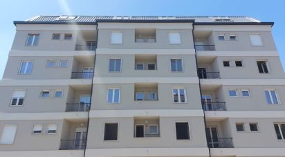 Four-room apartment of 135 m² in Milano (20148)