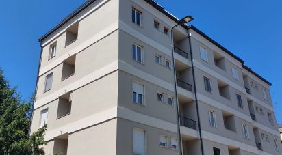 Four-room apartment of 135 m² in Milano (20148)