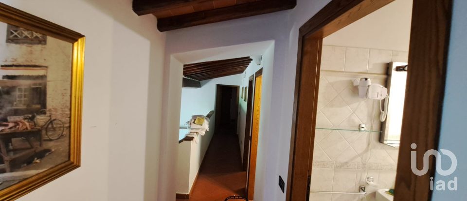 Townhouse 4 rooms of 250 m² in Greve in Chianti (50027)