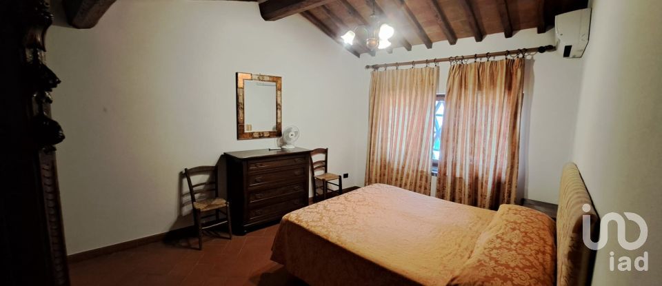 Townhouse 4 rooms of 250 m² in Greve in Chianti (50027)