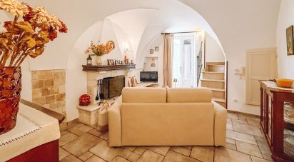 Casa indipendente / Villa 5 locali di 180 m² in Martina Franca (74015)