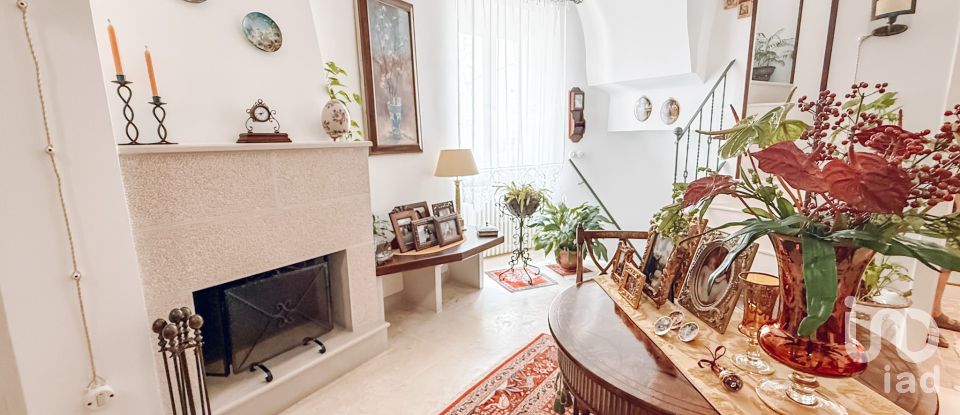 Casa indipendente / Villa 5 locali di 180 m² in Martina Franca (74015)