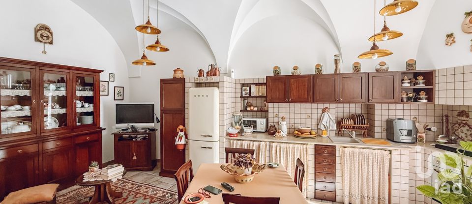 Casa indipendente / Villa 5 locali di 180 m² in Martina Franca (74015)