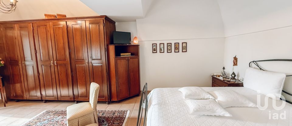 Casa indipendente / Villa 5 locali di 180 m² in Martina Franca (74015)