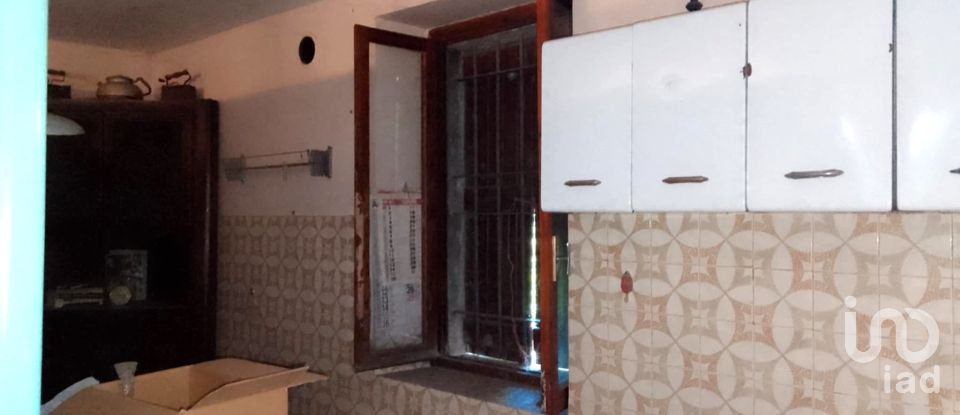 House 16 rooms of 240 m² in Conzano (15030)